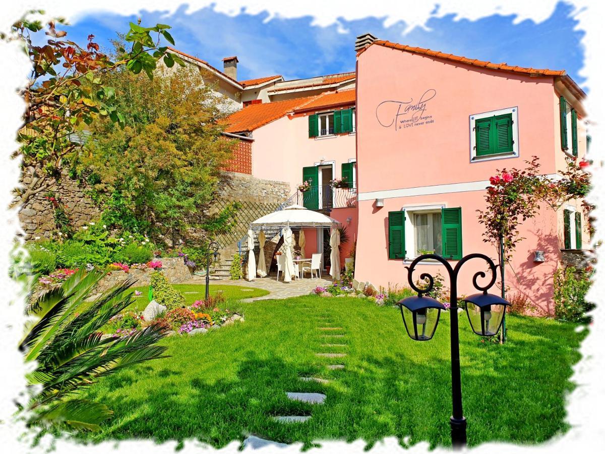 Casa Vacanze Family Albisola Superiore Exterior photo